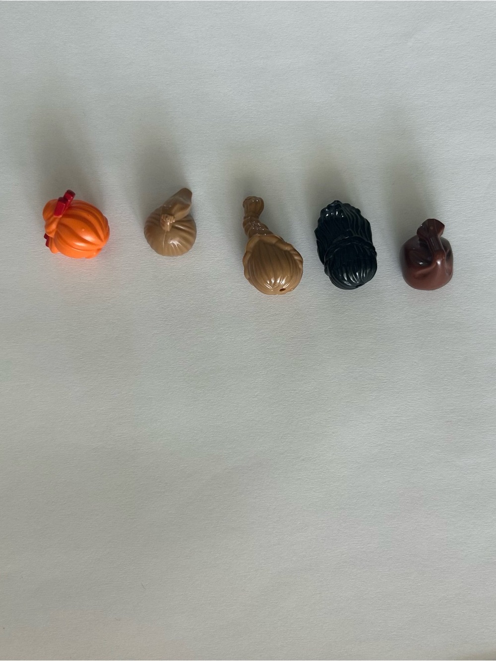 5 x Lego Minifigures hair pieces